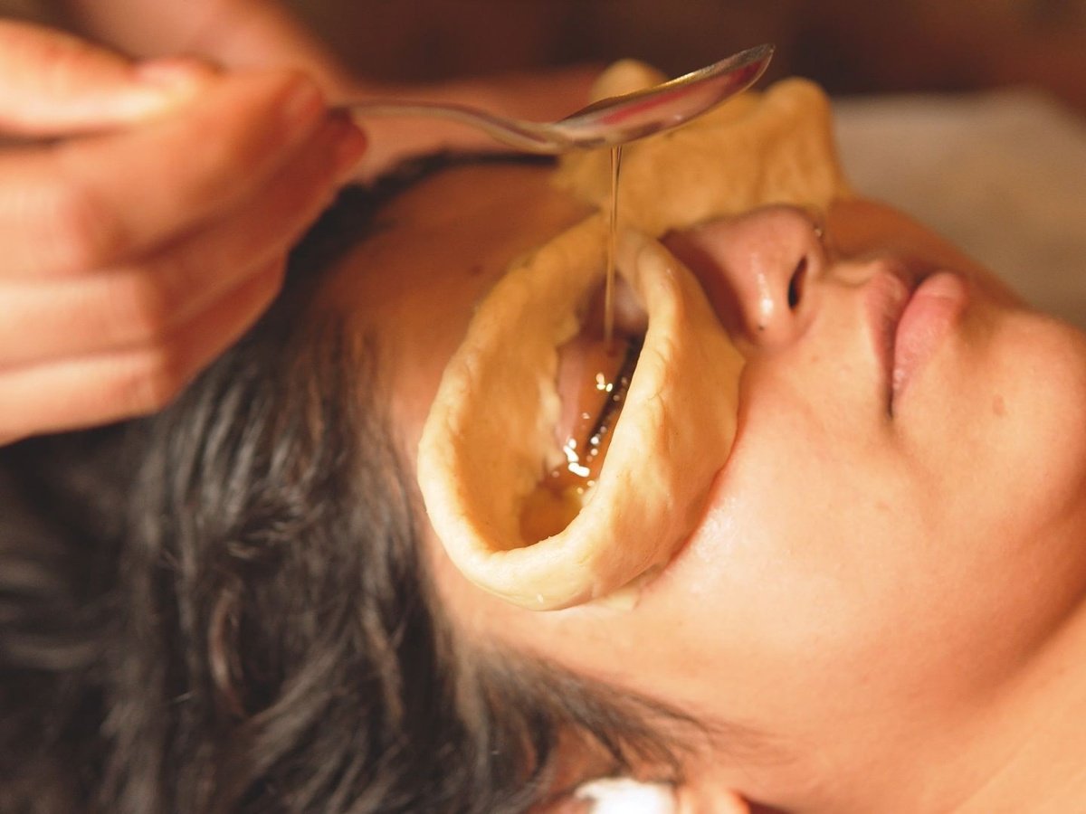 14 Netra Tarpanam Eye Bath Therapy